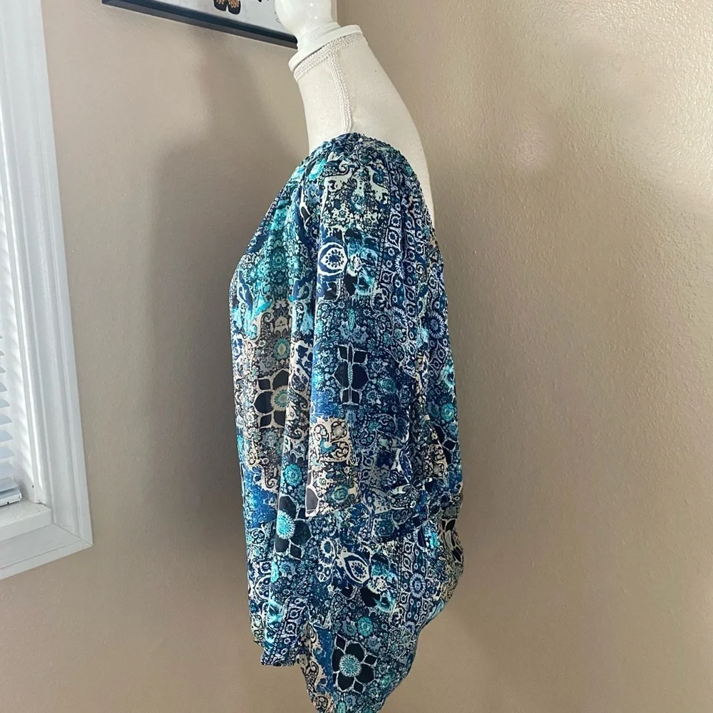 Fringe Benefits multi color off the shoulder blouse, Sz. 1X